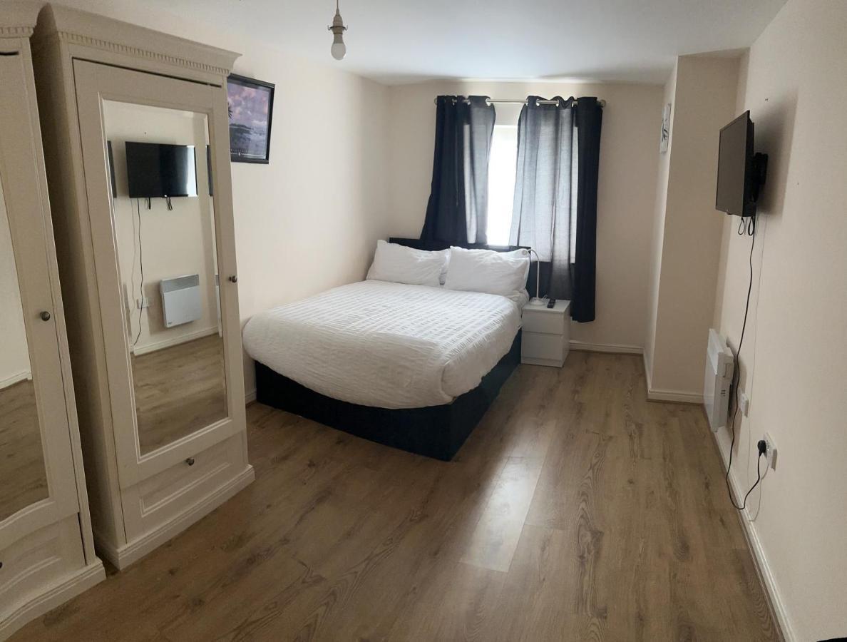 Spacious 2-Bed Apartment In Abbey Wood, Greenwich Esterno foto